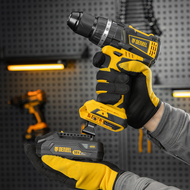 Дрель-шуруповерт аккумуляторная ударная бесщет CIDB-IB-18-02, Li-Ion, 18 В, 2 акк. Denzel в Казани