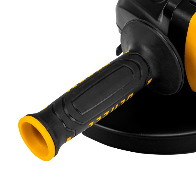 Машина шлифовальная угловая AG230-2400, 2400 Вт, 230 мм, 6000 об/мин Denzel в Казани