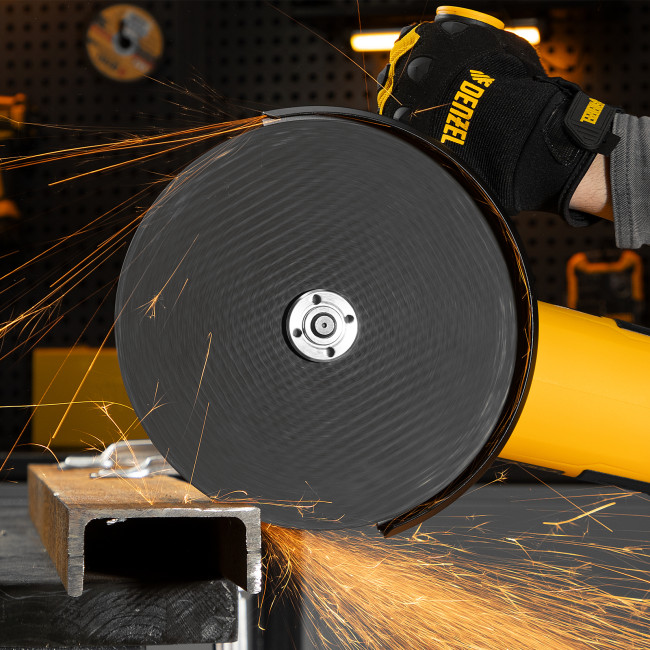 Машина шлифовальная угловая AG230-2400, 2400 Вт, 230 мм, 6000 об/мин Denzel в Казани