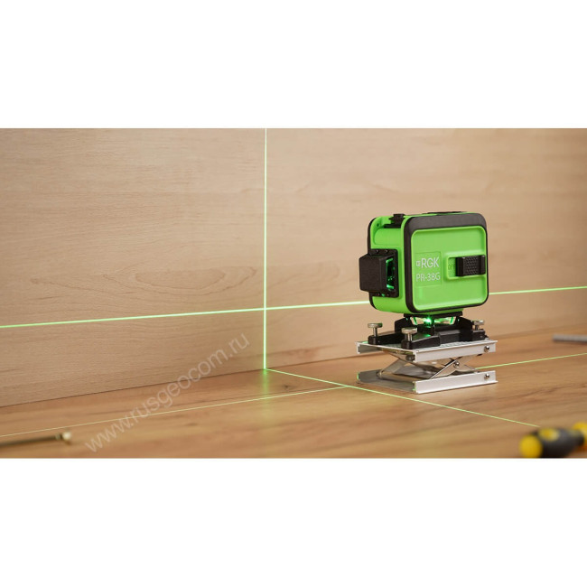 Лазерный уровень RGK PR-38G с калибровкой в Казани