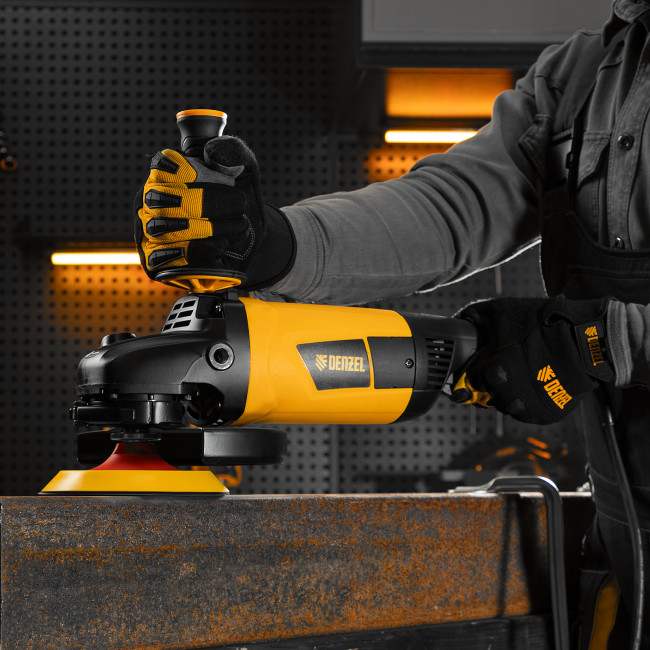 Машина шлифовальная угловая AG230-2600, 2600 Вт, 230 мм, 6000 об/мин Denzel в Казани Машина шлифовальная угловая AG230-2600, 2600 Вт, 230 мм, 6000 об/мин Denzel в Казани