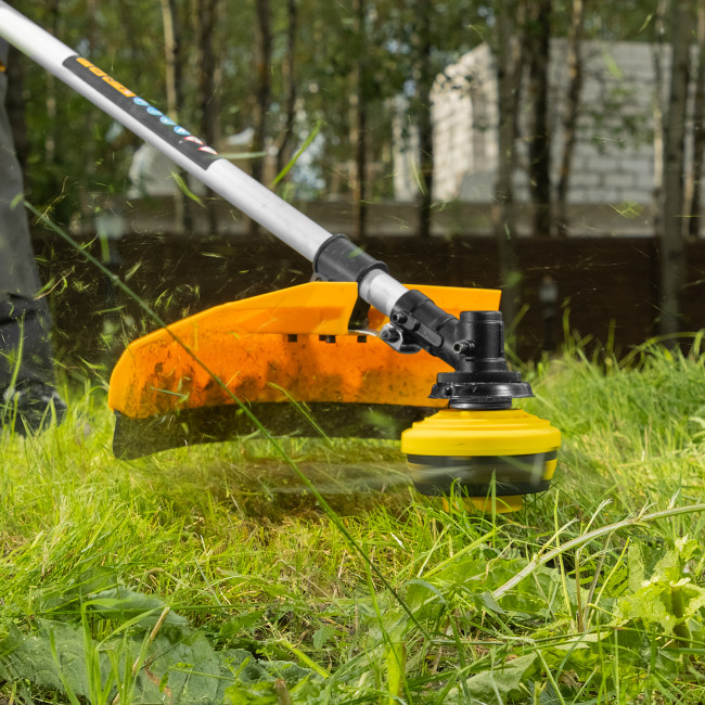 Триммер бензиновый DR-43, 43 см3, неразъемная штанга, состоит из 2 частей Denzel в Казани Триммер бензиновый DR-43, 43 см3, неразъемная штанга, состоит из 2 частей Denzel в Казани