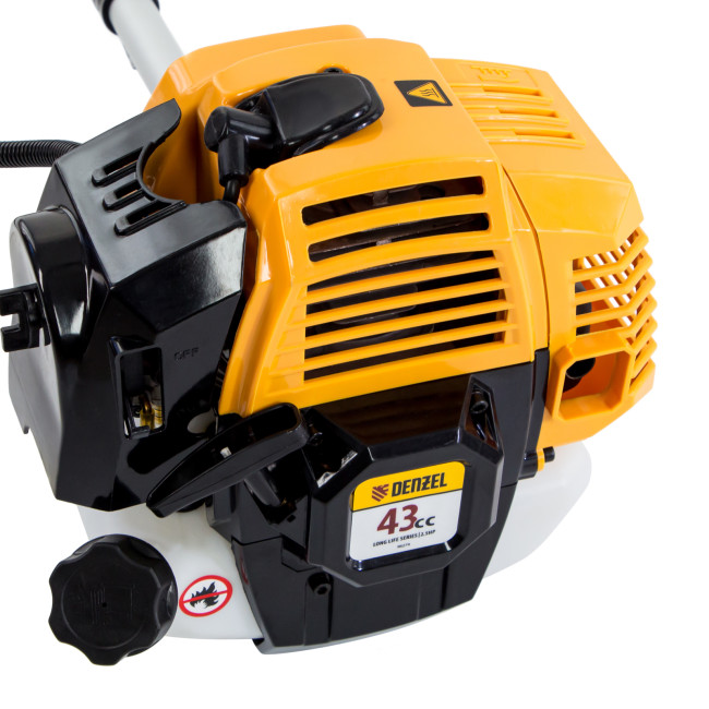 Триммер бензиновый DR-43S, 43 см3, разъемная штанга, состоит из 2 частей Denzel в Казани