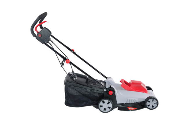 Электрическая газонокосилка Ресанта КР-1500 ЭТ в Казани Электрическая газонокосилка Ресанта КР-1500 ЭТ в Казани