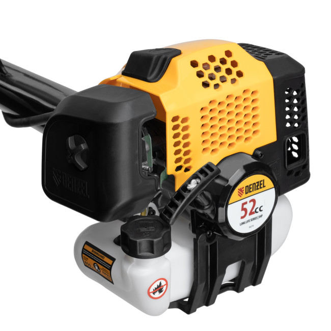 Триммер бензиновый DGT-52-PRO, анти-вибро, 52 см3, неразъем, состоит из 2 частей Denzel в Казани