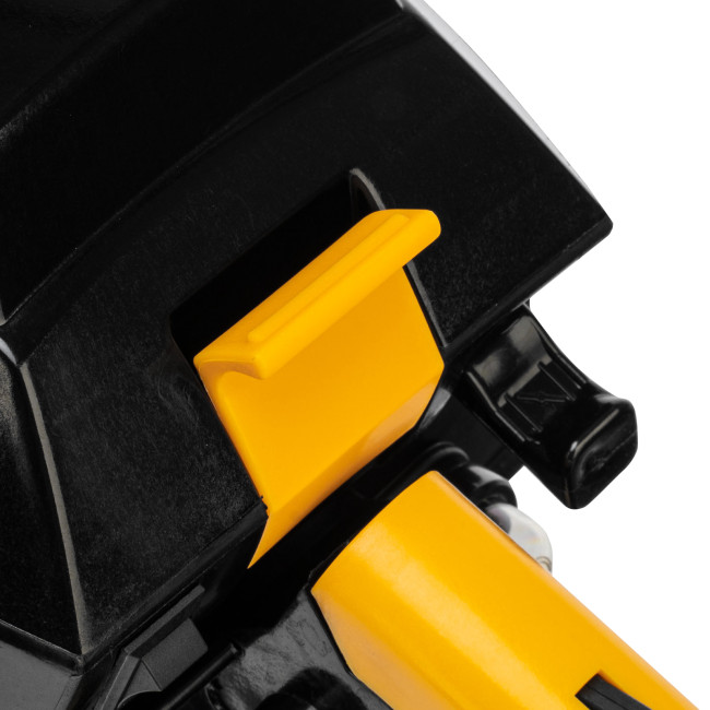 Пила цепная бензиновая DGS-4516, шина 40 см, 45 см3, 3 л.с, шаг 3/8, паз 1.3 мм, 57 звеньев Denzel в Казани