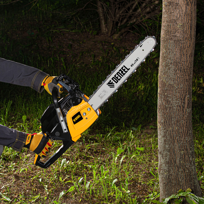 Пила цепная бензиновая DGS-5218, шина 45 см, 52 см3, 3.5 л.с, шаг 0.325, паз 1.5 мм, 72 звена Denzel в Казани