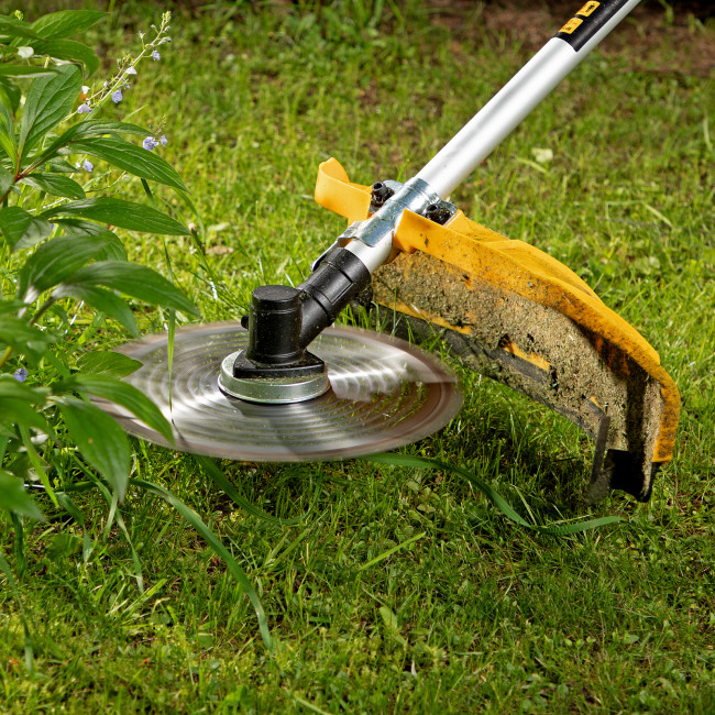 Триммер бензиновый DTL-43S, 43 см3, разъемная штанга, состоит из 2 частей Denzel в Казани